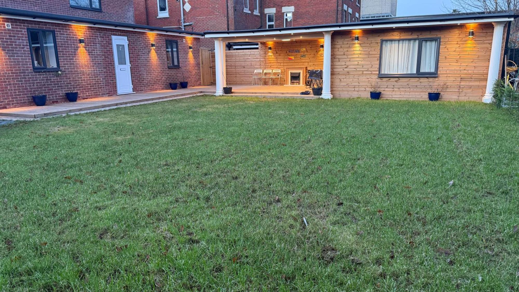 Peace House Hotel Waterlooville Exterior photo